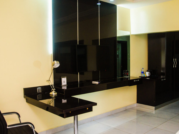 AMBASSADOR DOUBLE - Image 4