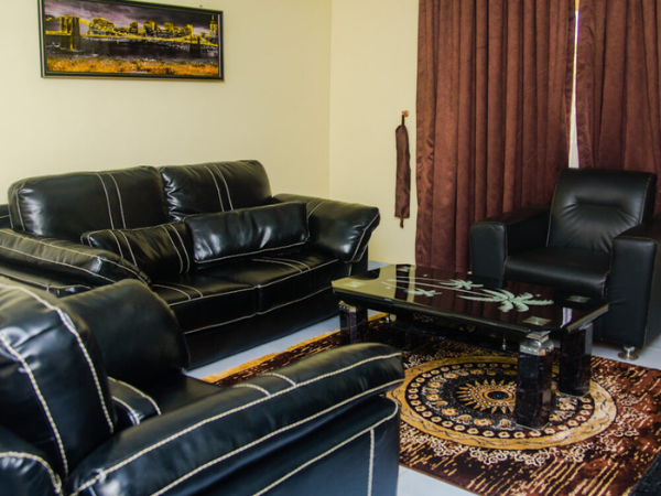 AMBASSADOR SUITE - Image 3